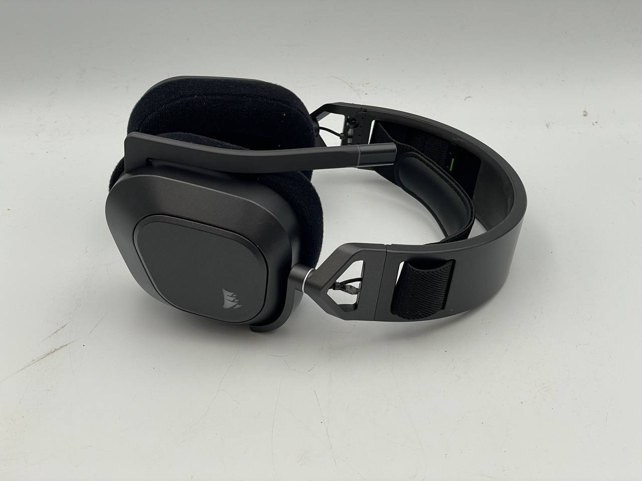 Corsair HS80 RGB USB Premium Gaming Headset