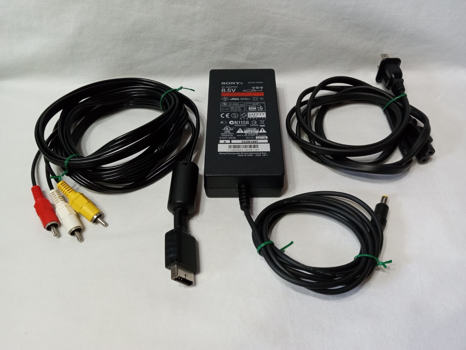 PlayStation 2 PS2 Slim SCPH-77001 Console OEM Cables Controller & More Tested