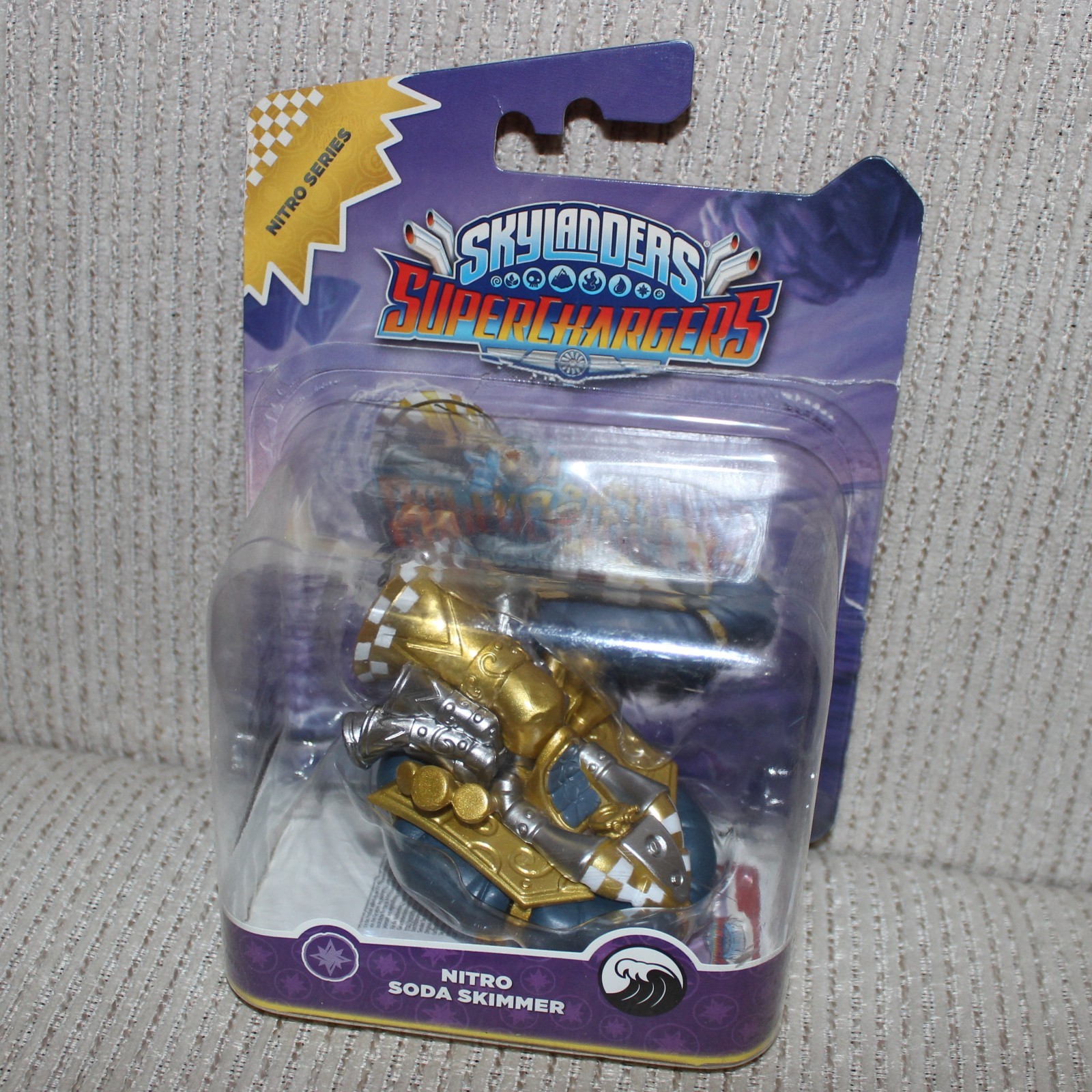 Skylanders Superchargers Nitro Soda Skimmer 2015 Magic Vehicle w/ Sticker Sheet