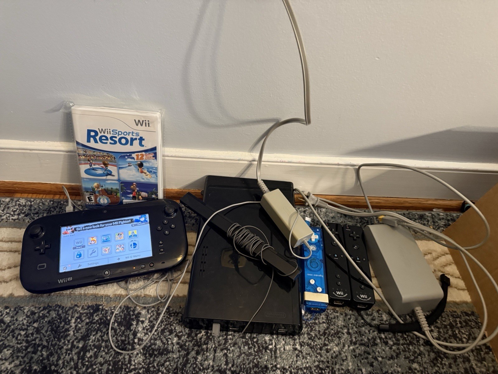 Nintendo Wii U Bundle w/ GamePad, Controllers & Wii Sports Resort