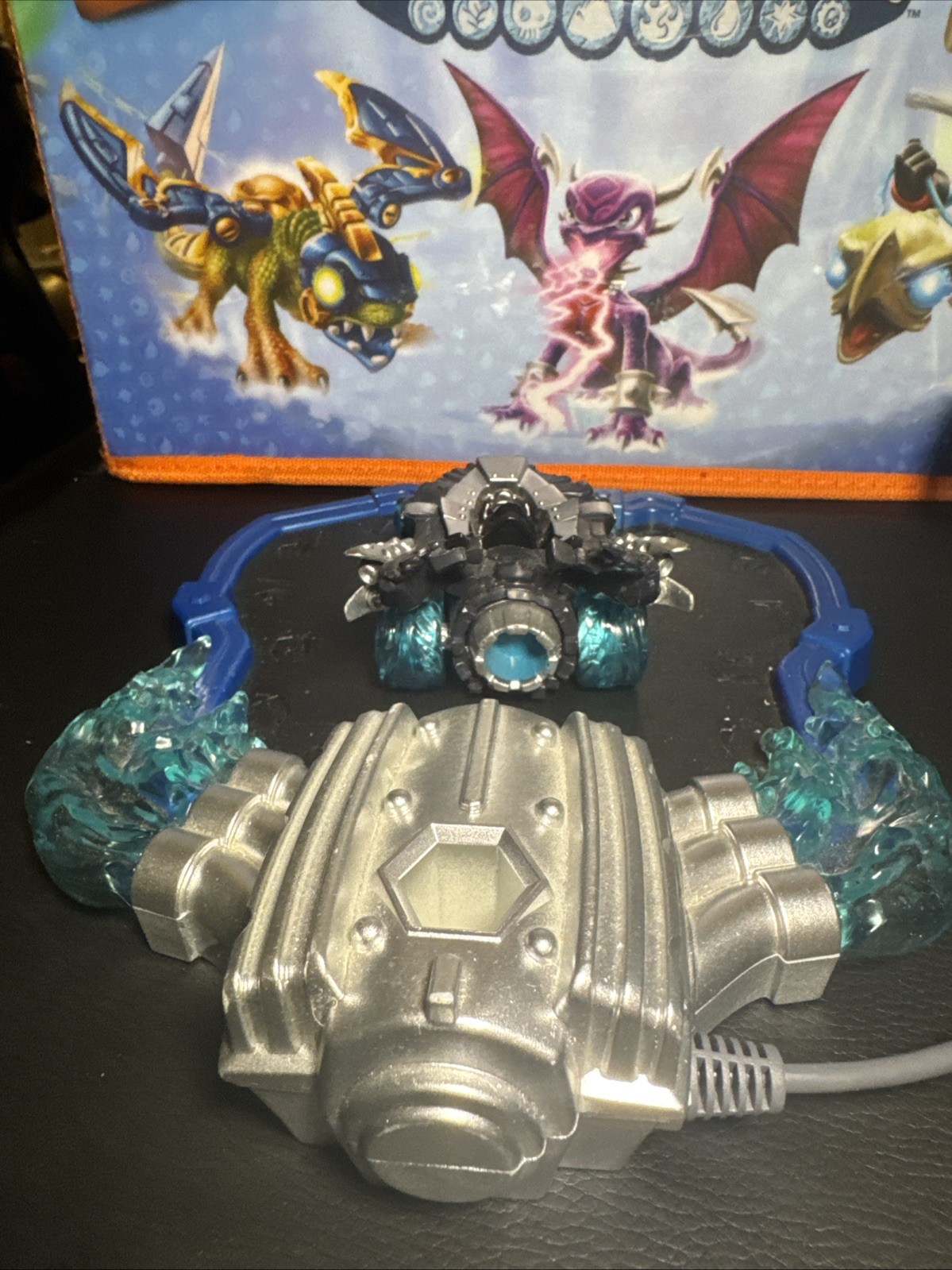 Skylanders Superchargers Dark Spitfire Hot Streak And Kaos Trophy