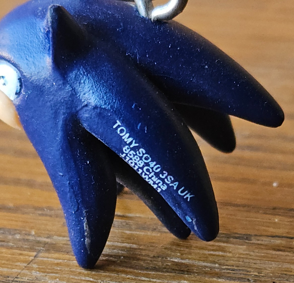 SONIC THE HEDGEHOG, MINI HEAD. PHONE / ORNAMENT/ HANGING ACCESSORY. TOMY, SEGA
