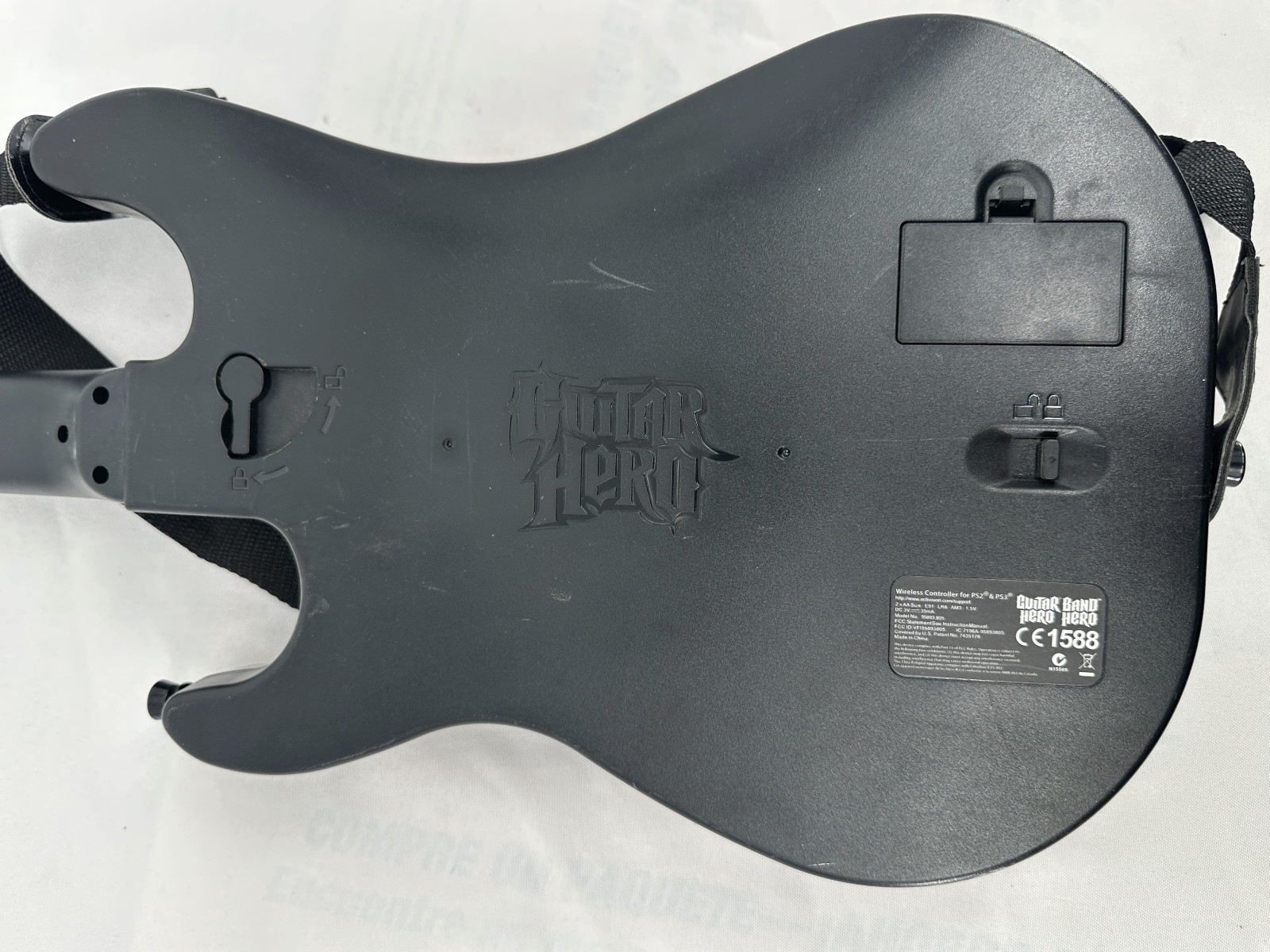 RedOctane PS2 & PS3 Guitar Hero / Band Wireless Controller 95893.805 No Dongle