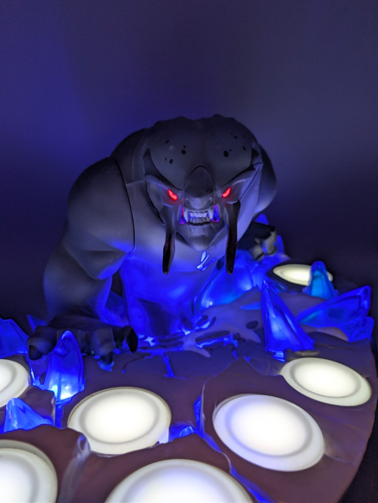 Disney Infinity 2.0 Collectors Marvel Frost Giant Beast Base Display Stand