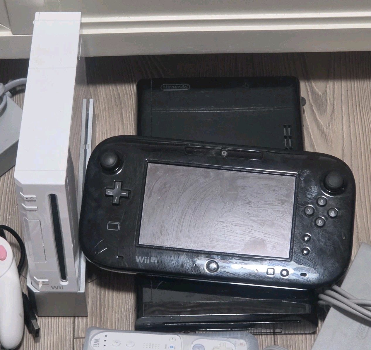 Nintendo Wii U / Wii Game Console Bundle Lot /w Games Controllers Sega *READ*