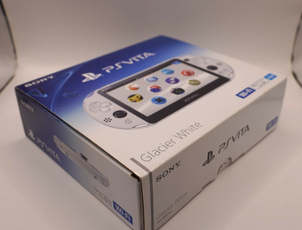 Sony PS Vita Slim PCH-2000 White + 5 Games + 8GB Memory Card + Charger Japan