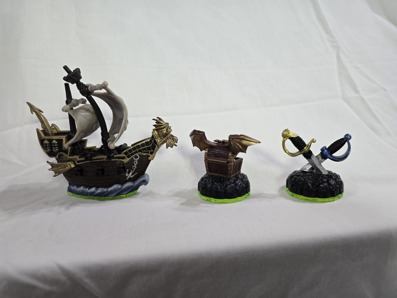 Skylanders Spyros Adventure Giants Lot 17pc Pirate Seas Spyro Trigger Happy Lot