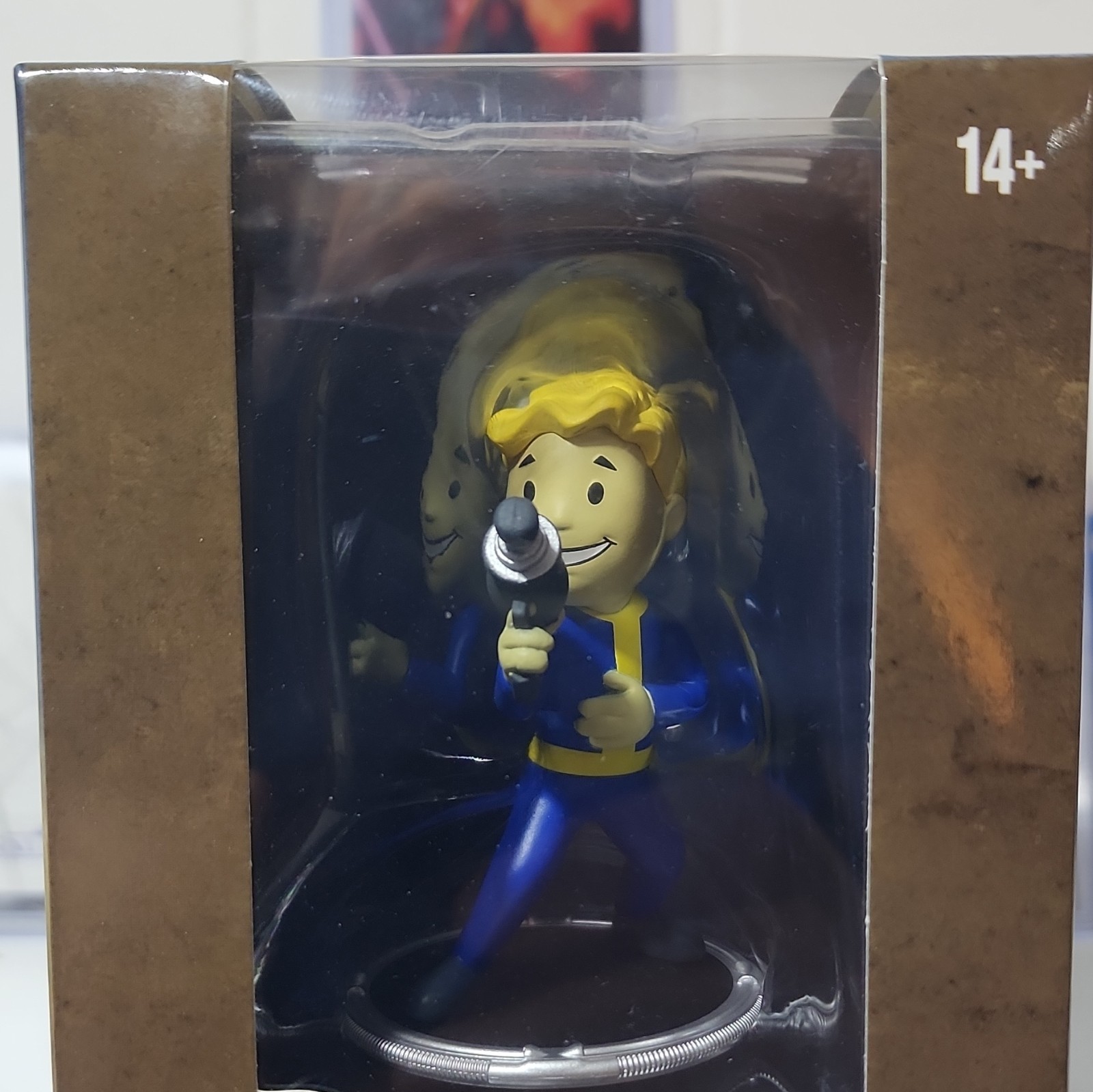 Syndicate Collectibles Fallout Vault Boy (Gun) Figurine SYN-637279-C