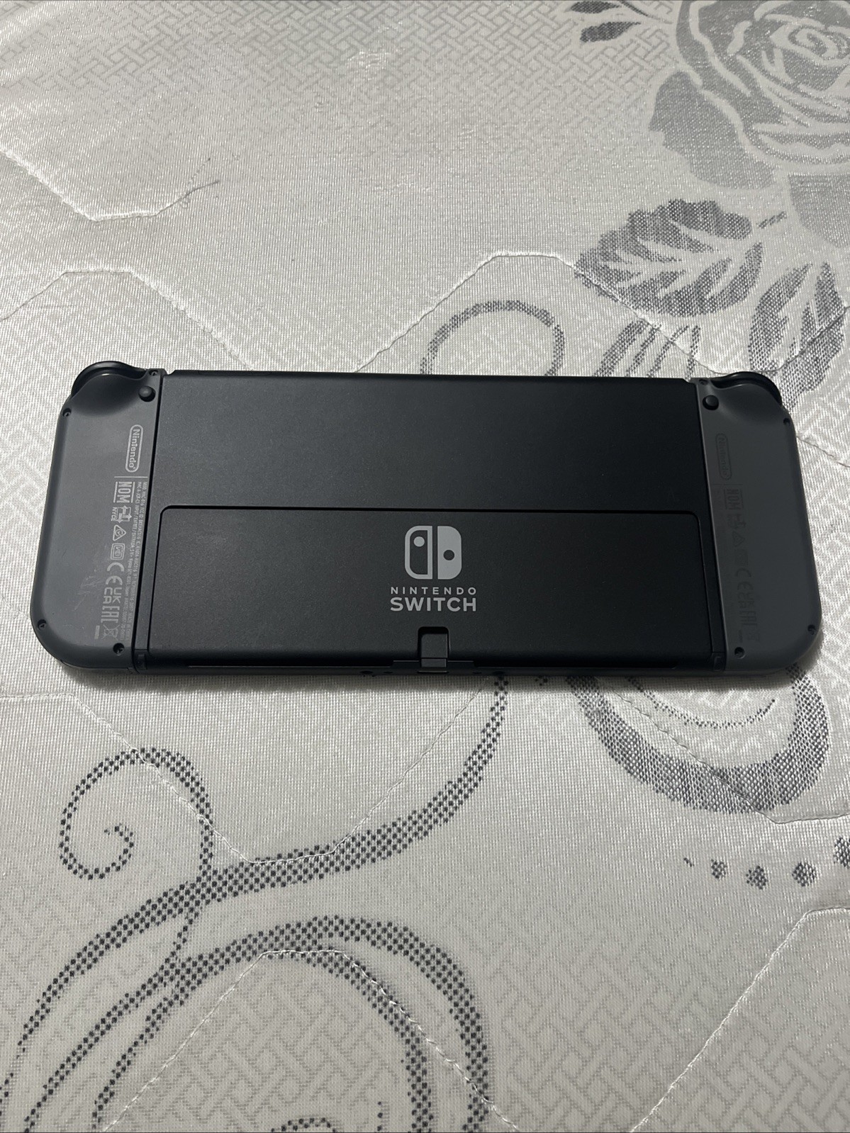 Used Nintendo Switch OLED