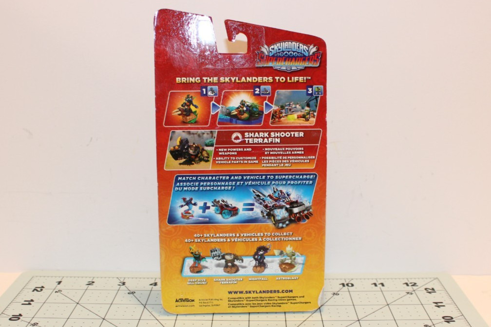 Skylanders SuperChargers Shark Shooter Terrafin New on Card 2015