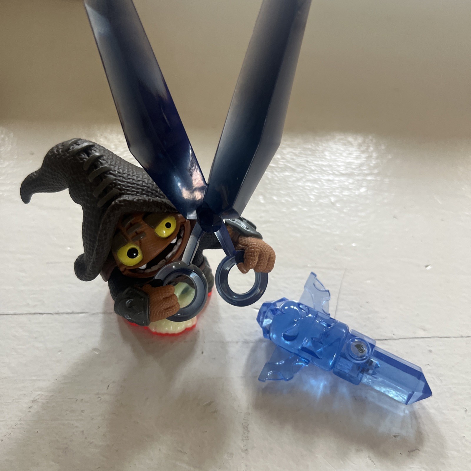 Skylanders Trap Team Figure Short Cut Trap Master with Air Toucan Trap