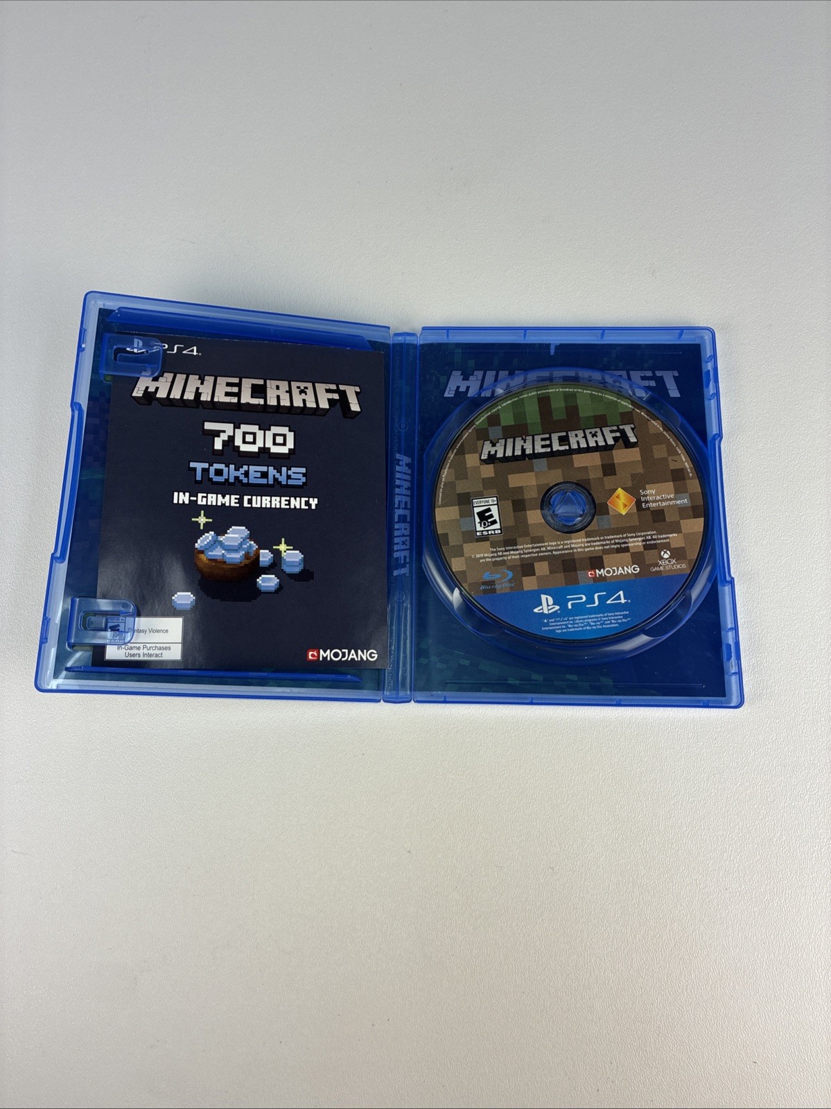 PS4 Minecraft – Complete w/ Case – Tested Working