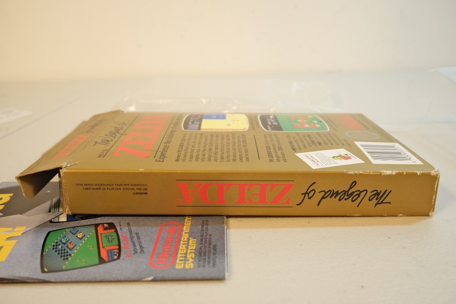 The Legend of Zelda (Nintendo NES, 1987) Complete with Inserts & Poster