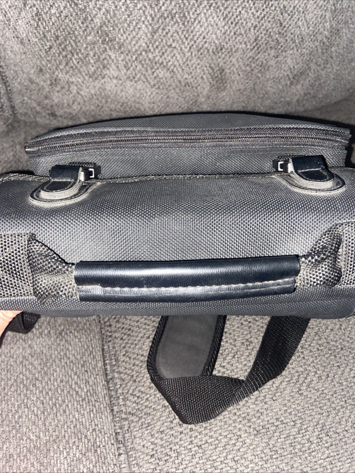Nintendo 64 Black Nylon Padded Carrying Case with Partitions for Console & Games