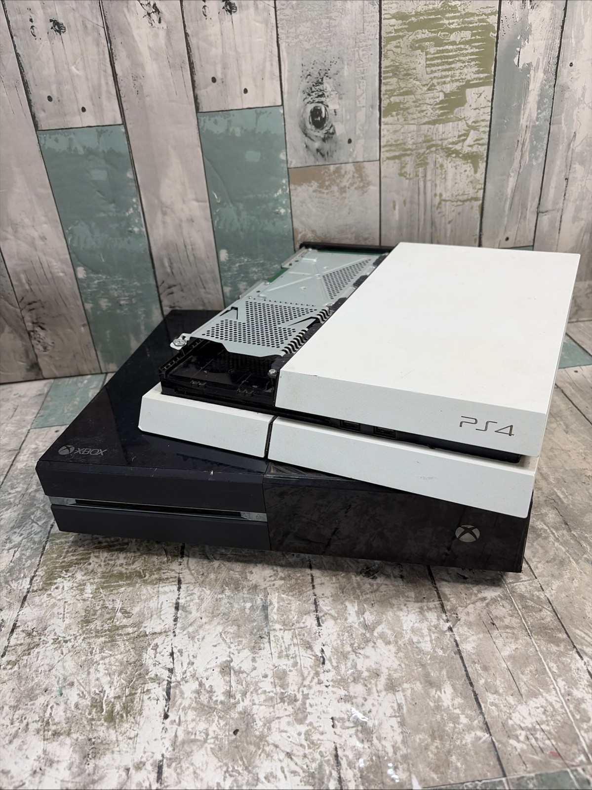 Assorted Video Game Console Lot – PS4 /PS1 /XBOX