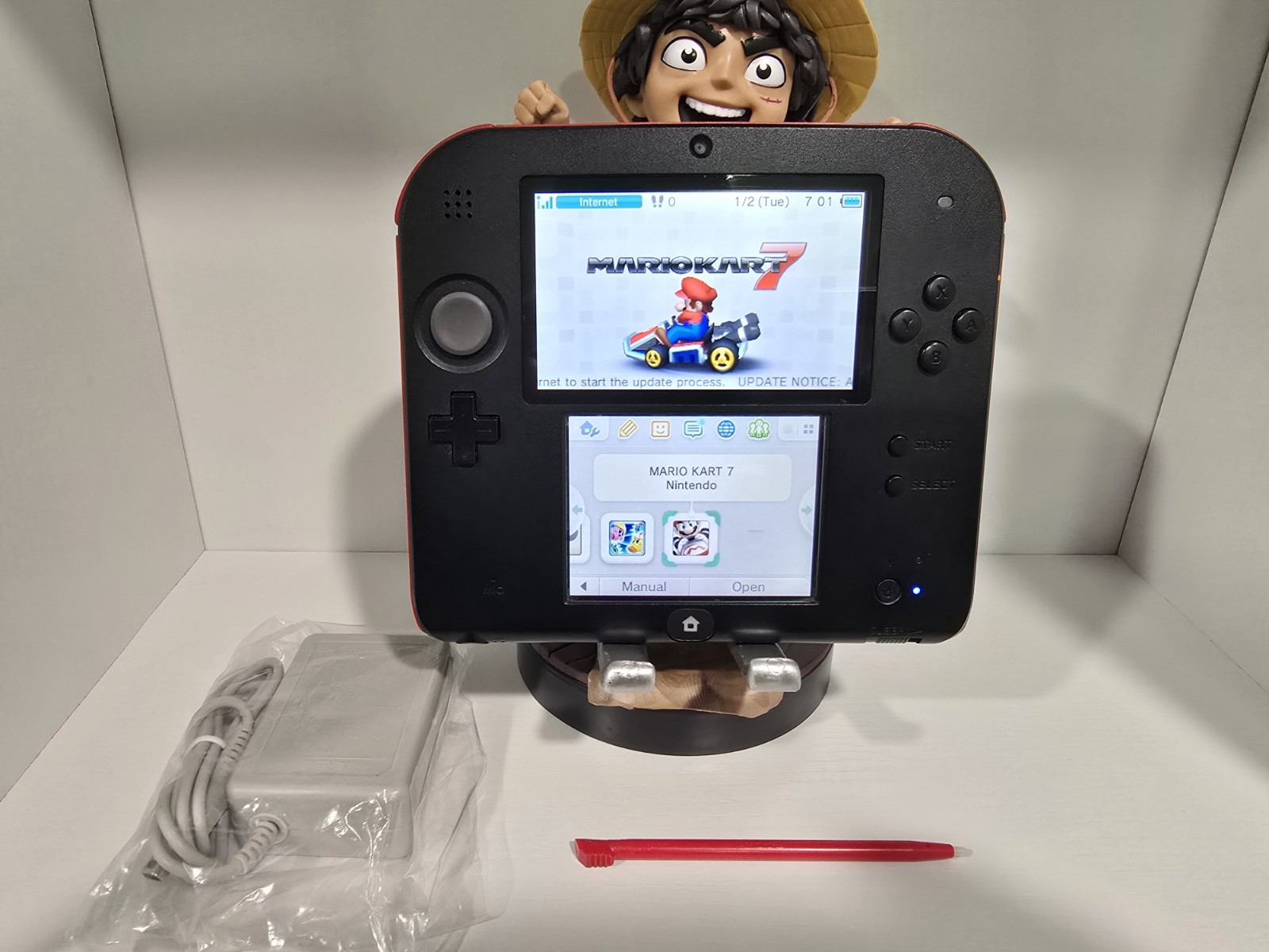 Nintendo 2DS Red Black Mario Kart 7 Edition Charger Stylus 2 Games 100% Working