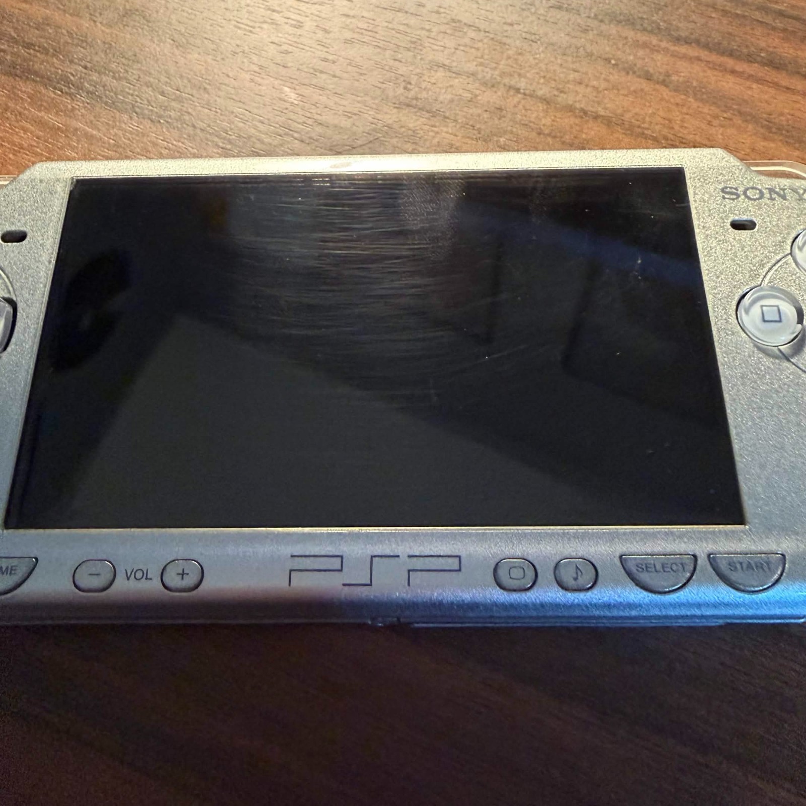 Sony PSP 2000 120GB Storage Ice Silver Japanese Model – BATTERY NOT INCLUDED