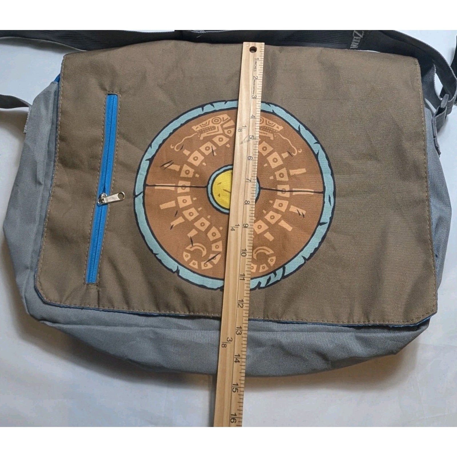 Culture Fly The Legend of Zelda : Breath of the Wild Messenger Bag New With Tag