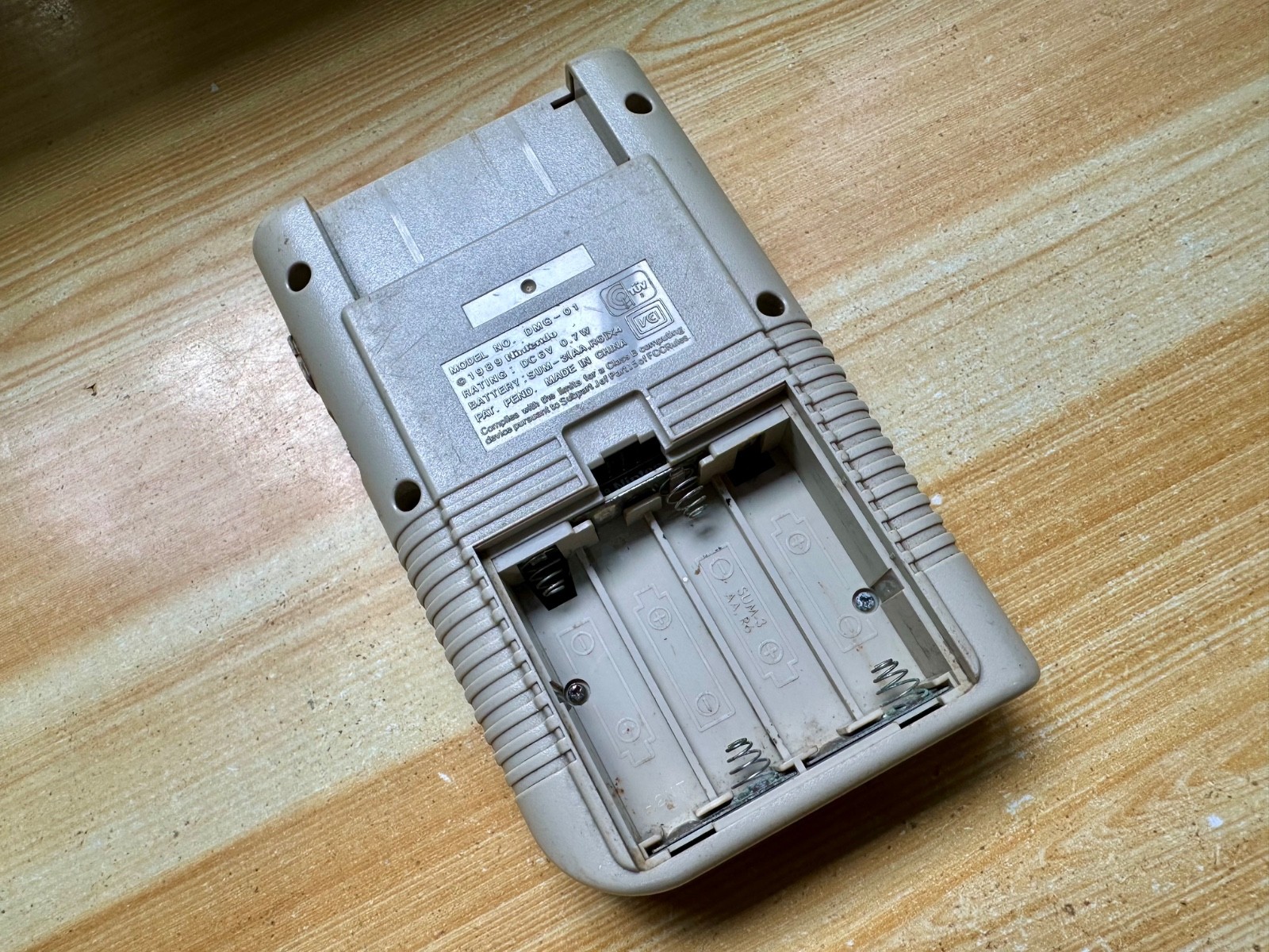 Nintendo Gameboy Original DMG-01 Video Game Handheld System Console 1989