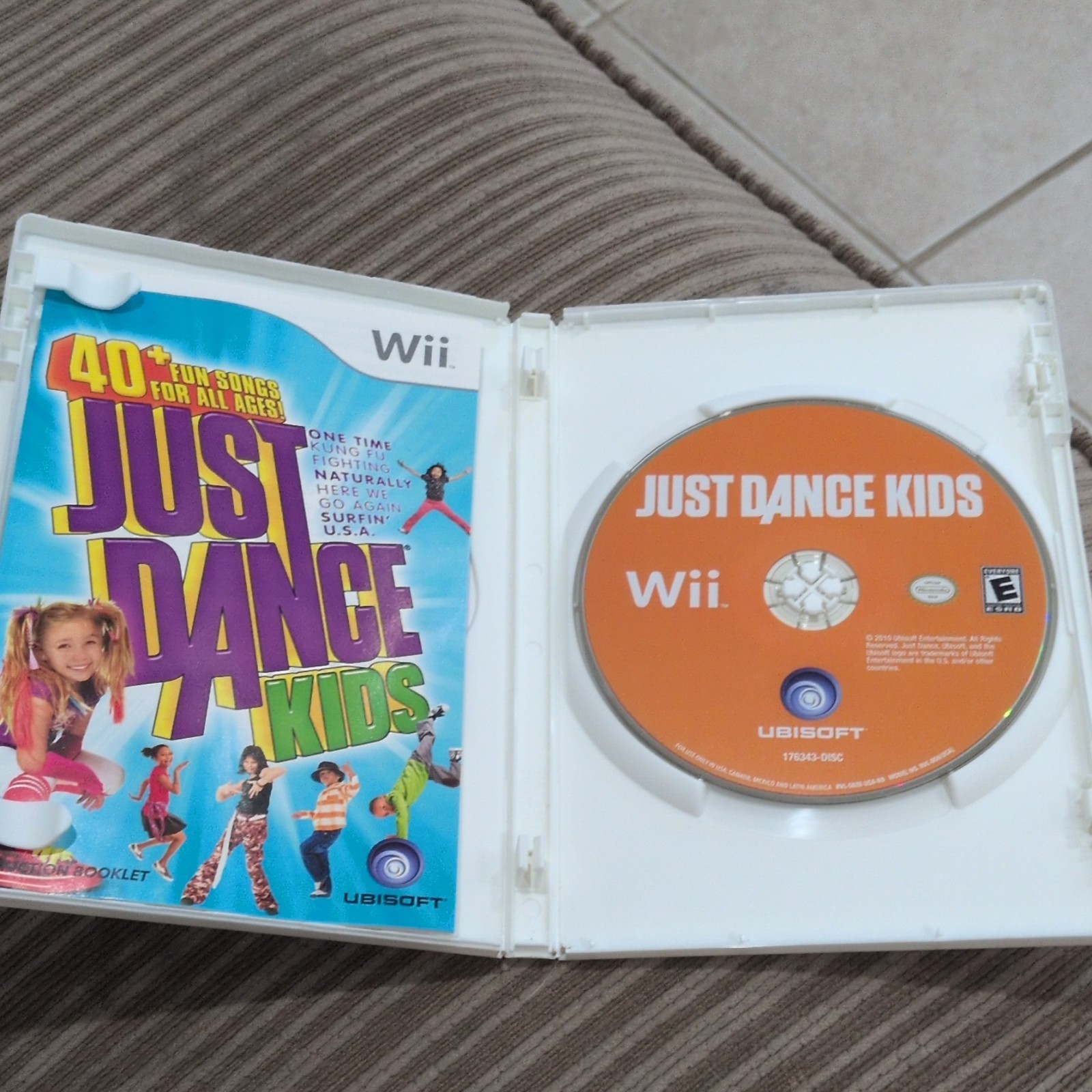 Just Dance Kids (Nintendo Wii, 2010) Complete