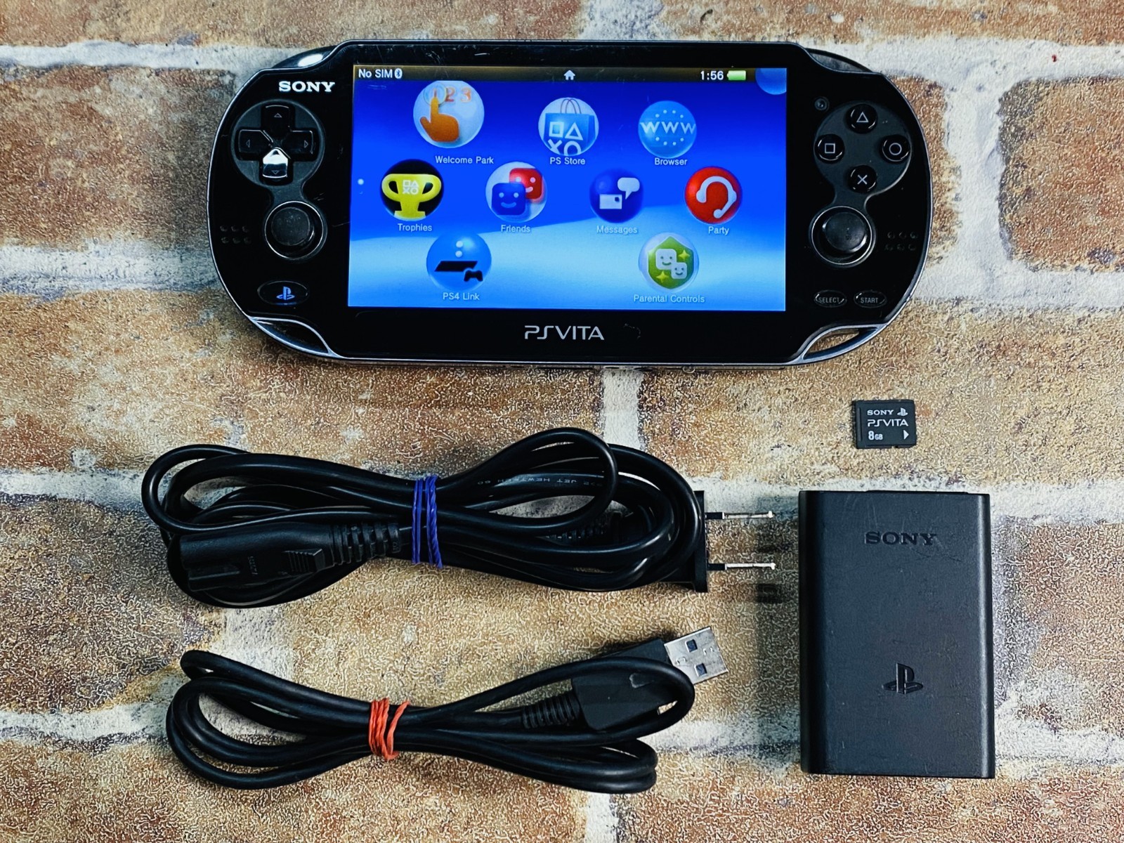 PS Vita PCH-1100 AB01 Crystal Black SONY Playstation 8GB Charger Tested No.2D