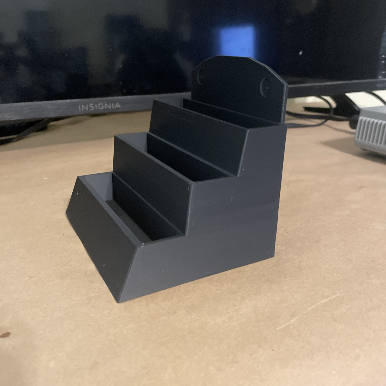 Nintendo 64 Game Holder 3-Slot Wall Display Stand (Wall Mount optional)