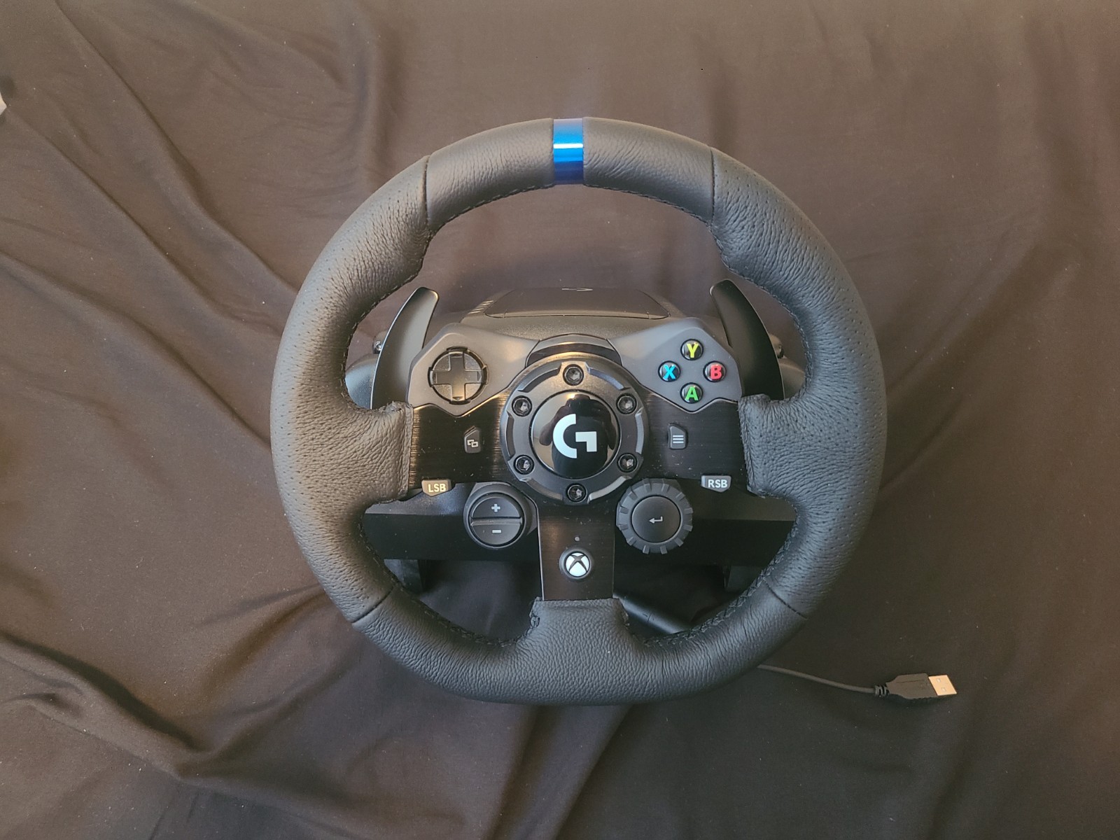 Logitech G923 Racing Wheel with Pedals for Xbox Series X/S, Xbox One & PC