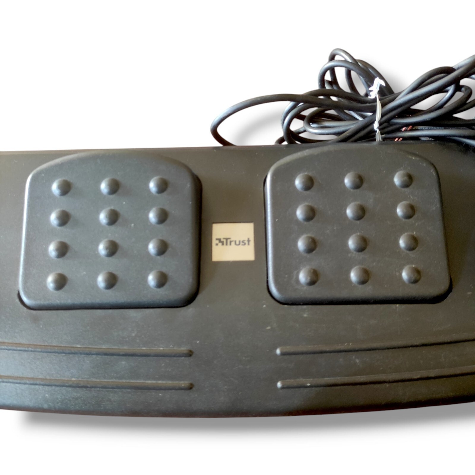 Trust GM3300 Console/PC Steering Wheel & Pedal Board – Untested –