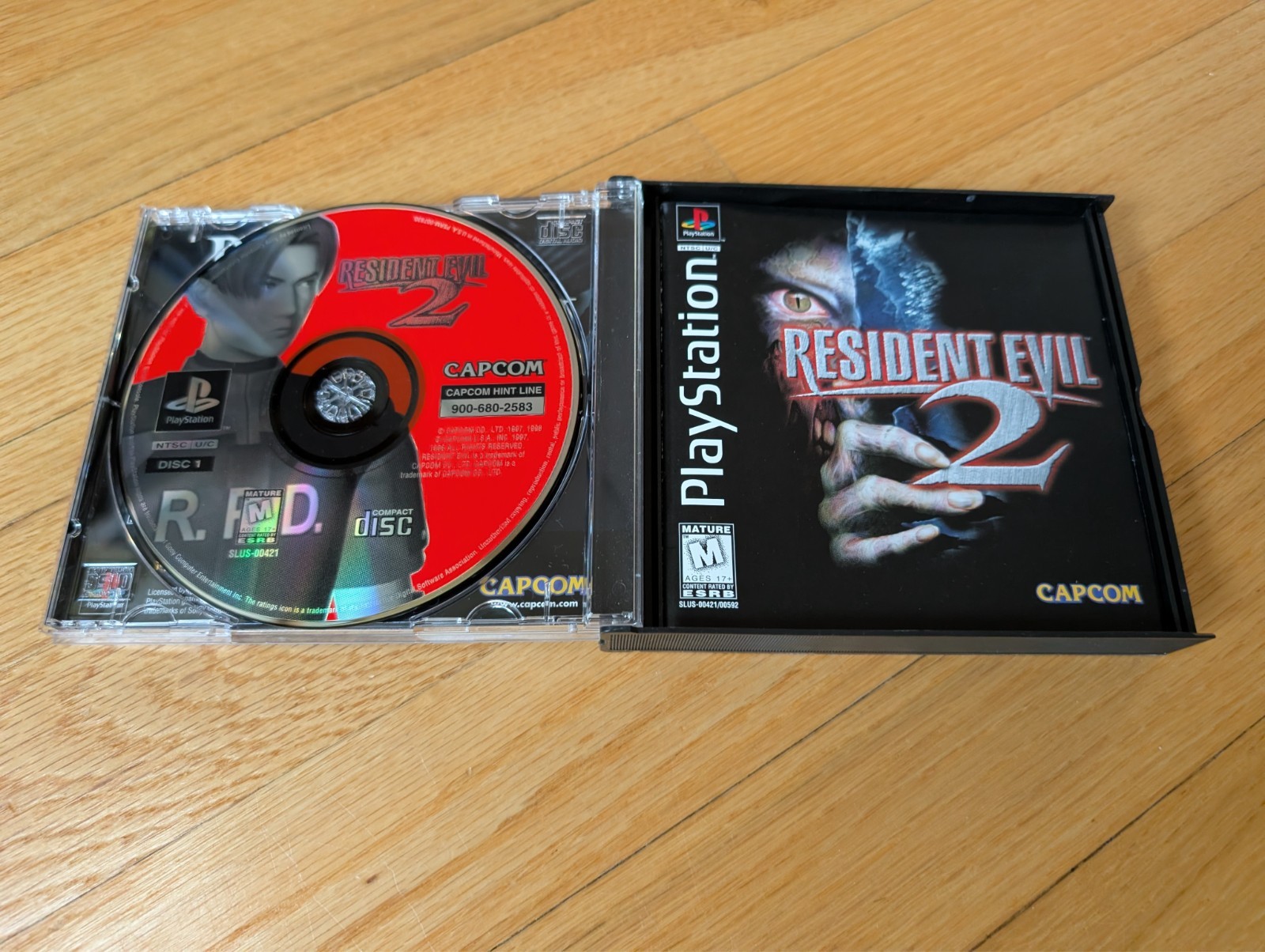 Resident Evil 2 PS1 PlayStation 1 Sweepstakes 1st Edition CIB Complete Near Mint