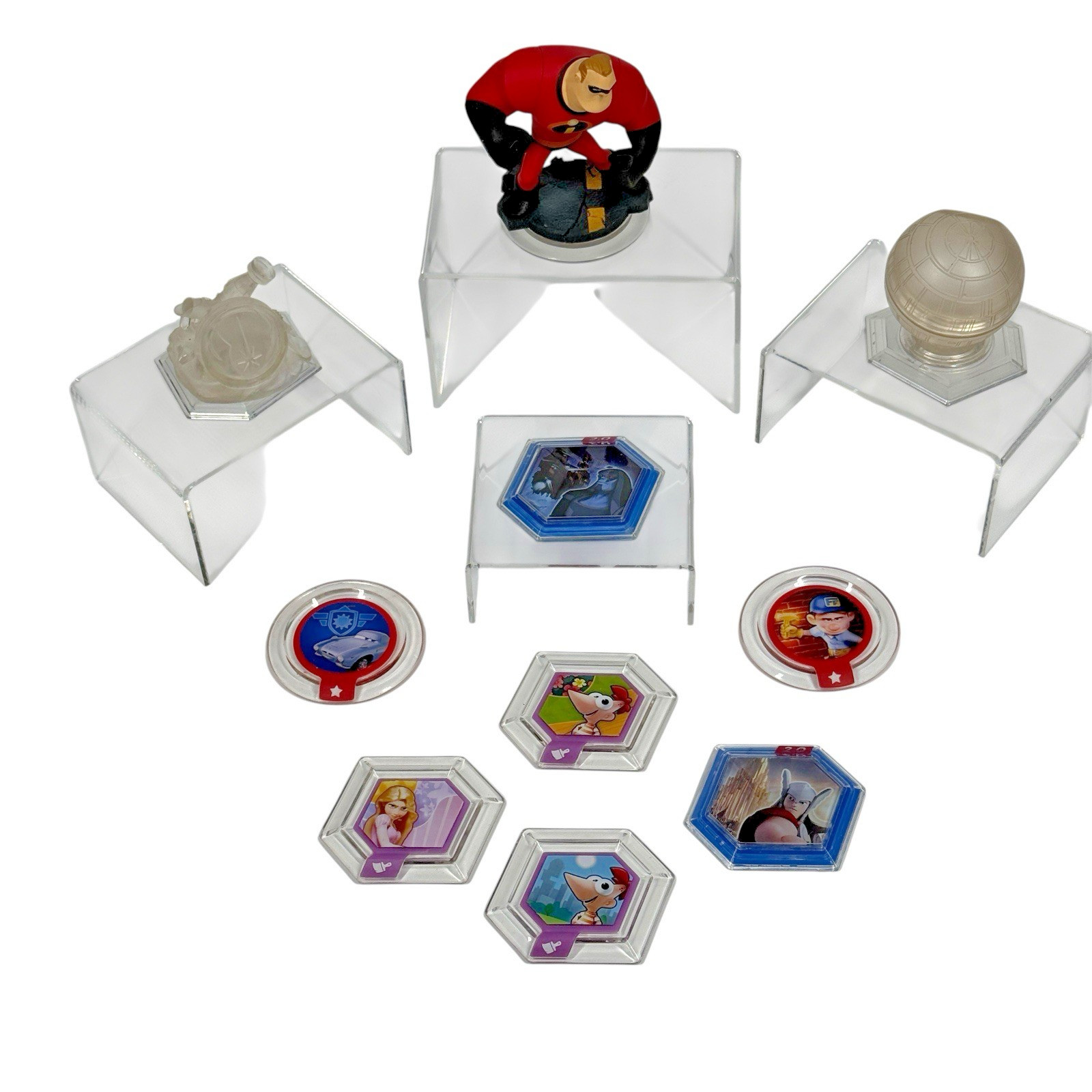 Disney Infinity Portal Base Pad Xbox PC Tested 11 Figures and 7 Discs Not Tested