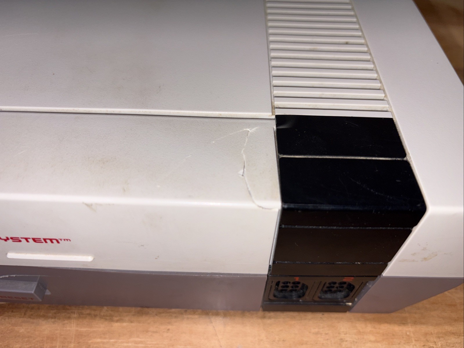 Original Nintendo NES Console w/ 2 Controllers, Zapper & 4 Games! NEW PINS!