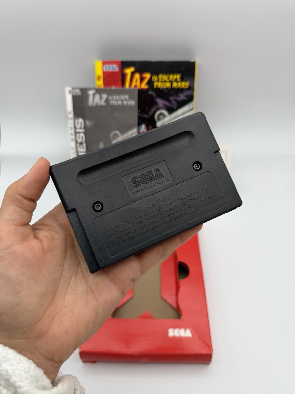 Taz in Escape From Mars (Sega Genesis, 1994) CIB Complete in Box with Manual