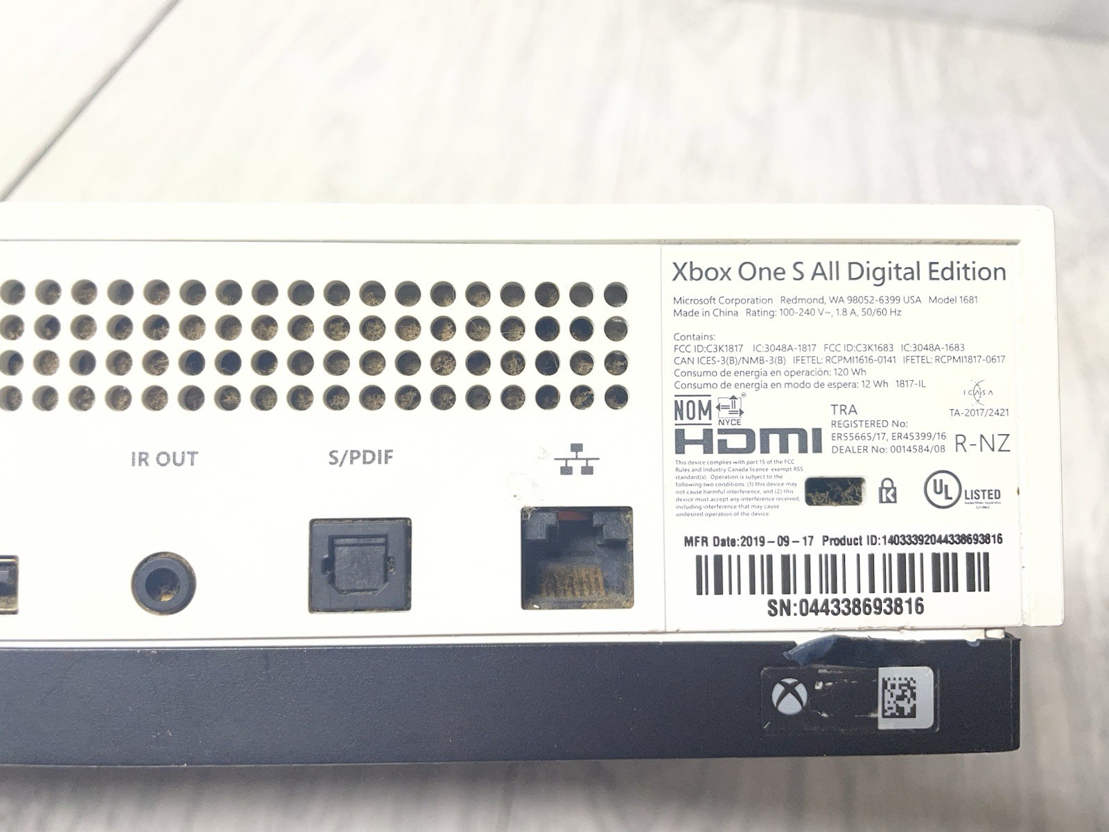 Microsoft Xbox One S All-Digital Edition Console 1681 – For Parts Only