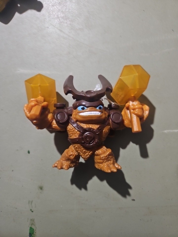 McDonald’s SKYLANDERS TRAP TEAM Wallop Trap Master Figure