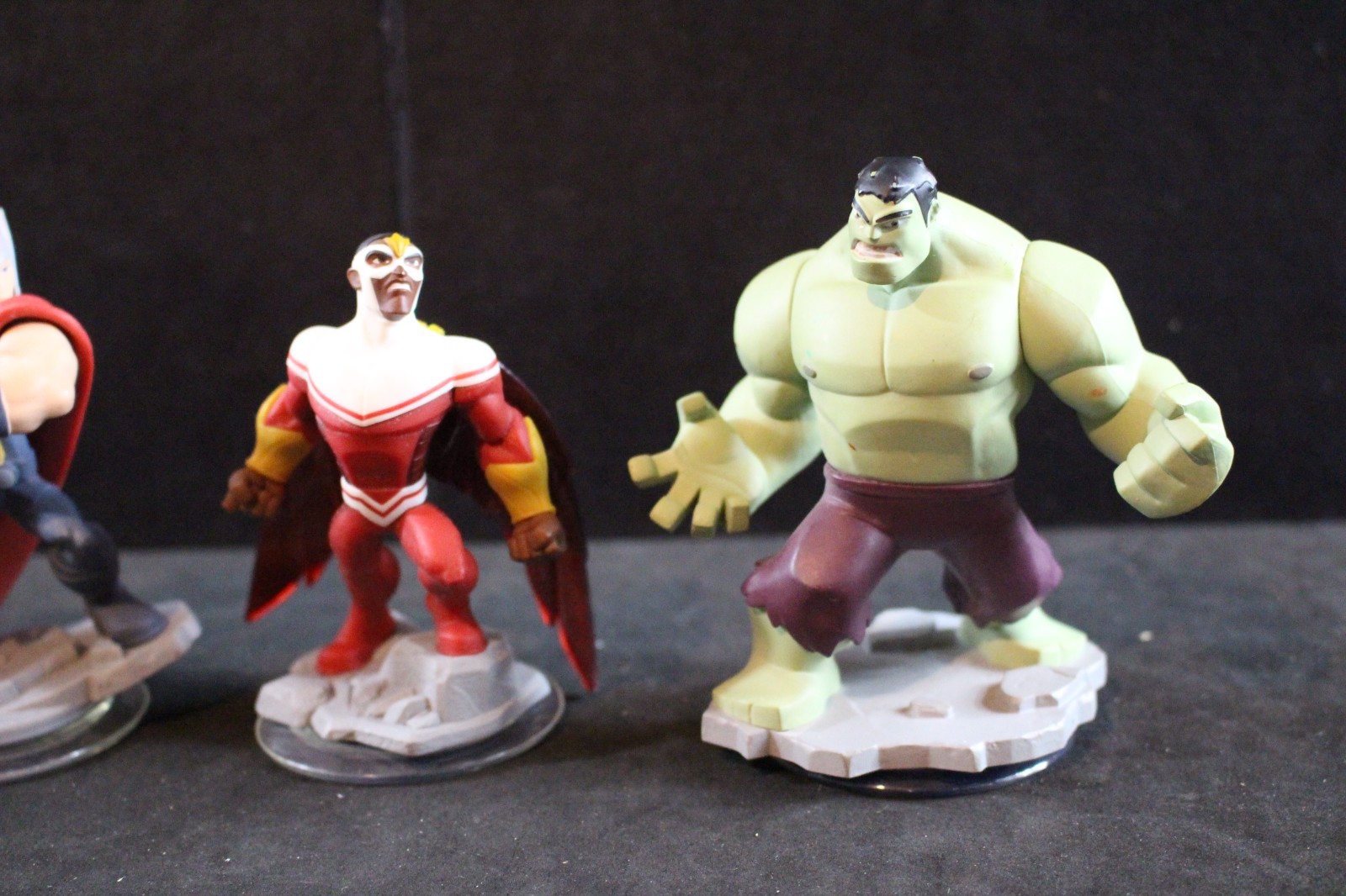 Disney Infinity – Video Game Figure – Marvel – Captain America, Thor, Hulk, Iron