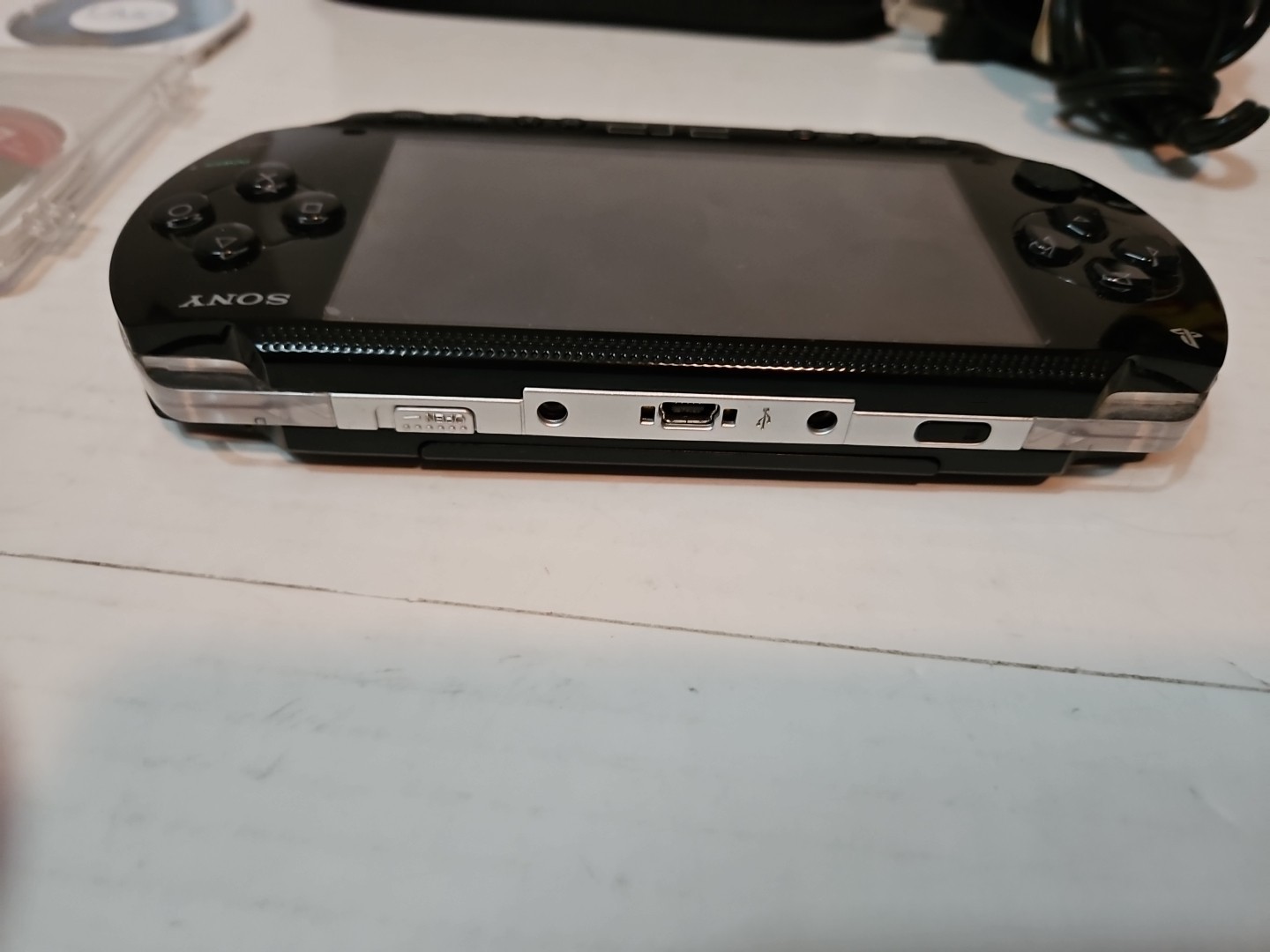 Sony PlayStation PSP-1001 Black Console Cards Charge Case 2 Games 1 Movie READ