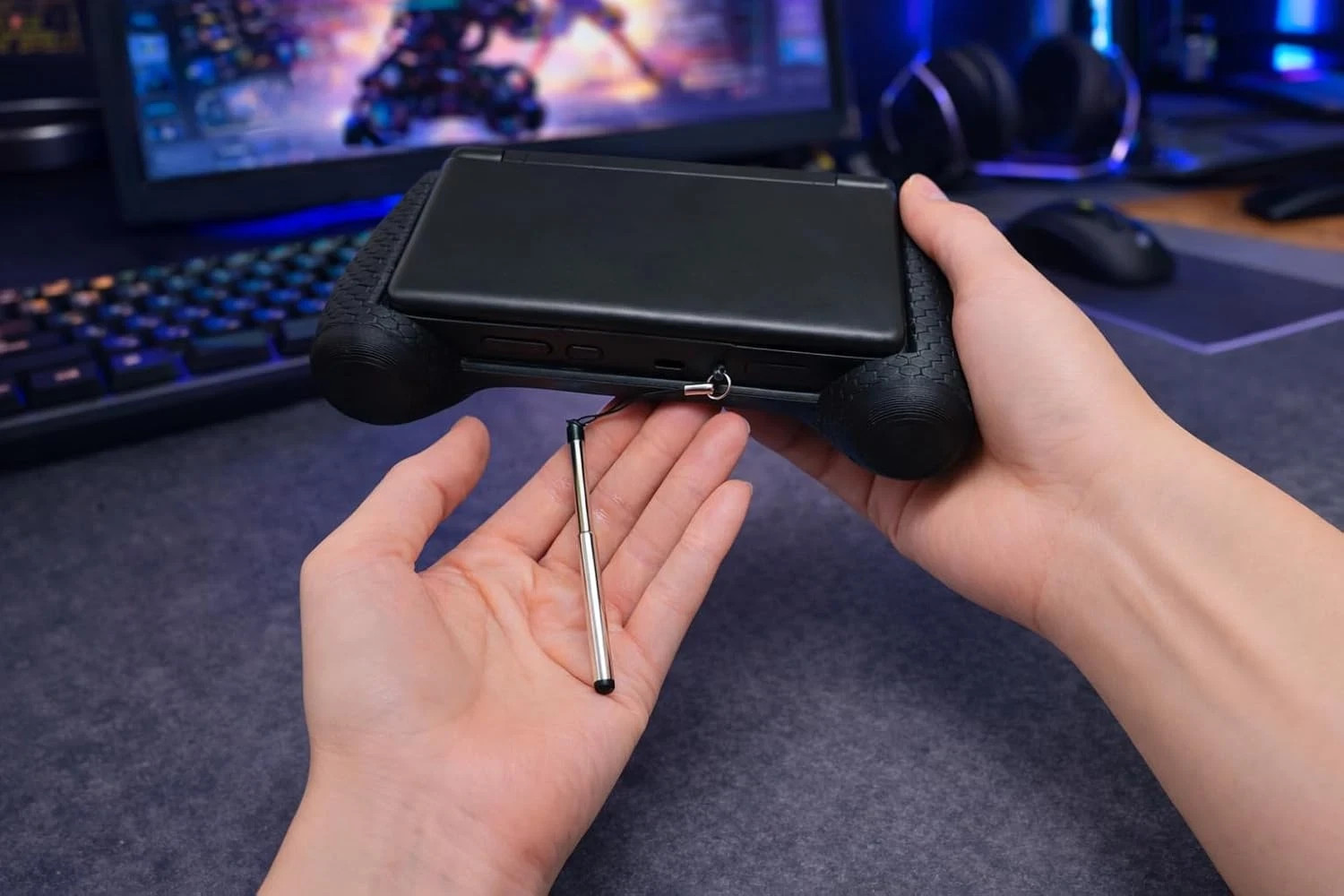 – AYN Thor Compatible Ergonomic Grip with Stylus Holder – Includes Extendable 4