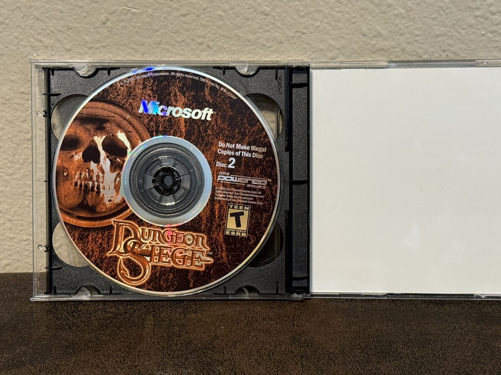 Dungeon Siege PC CD-ROM Computer Video Game RPG Strategy 2002