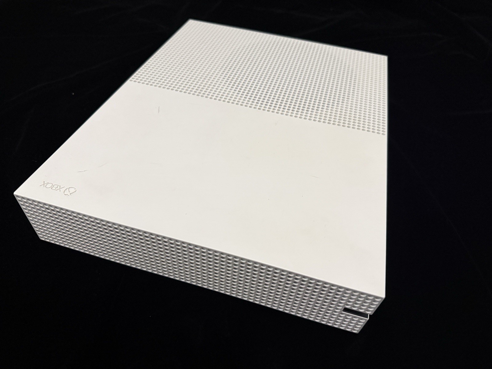 Microsoft Xbox One S (Model 1681) 500GB White Gaming System Console Only, Tested