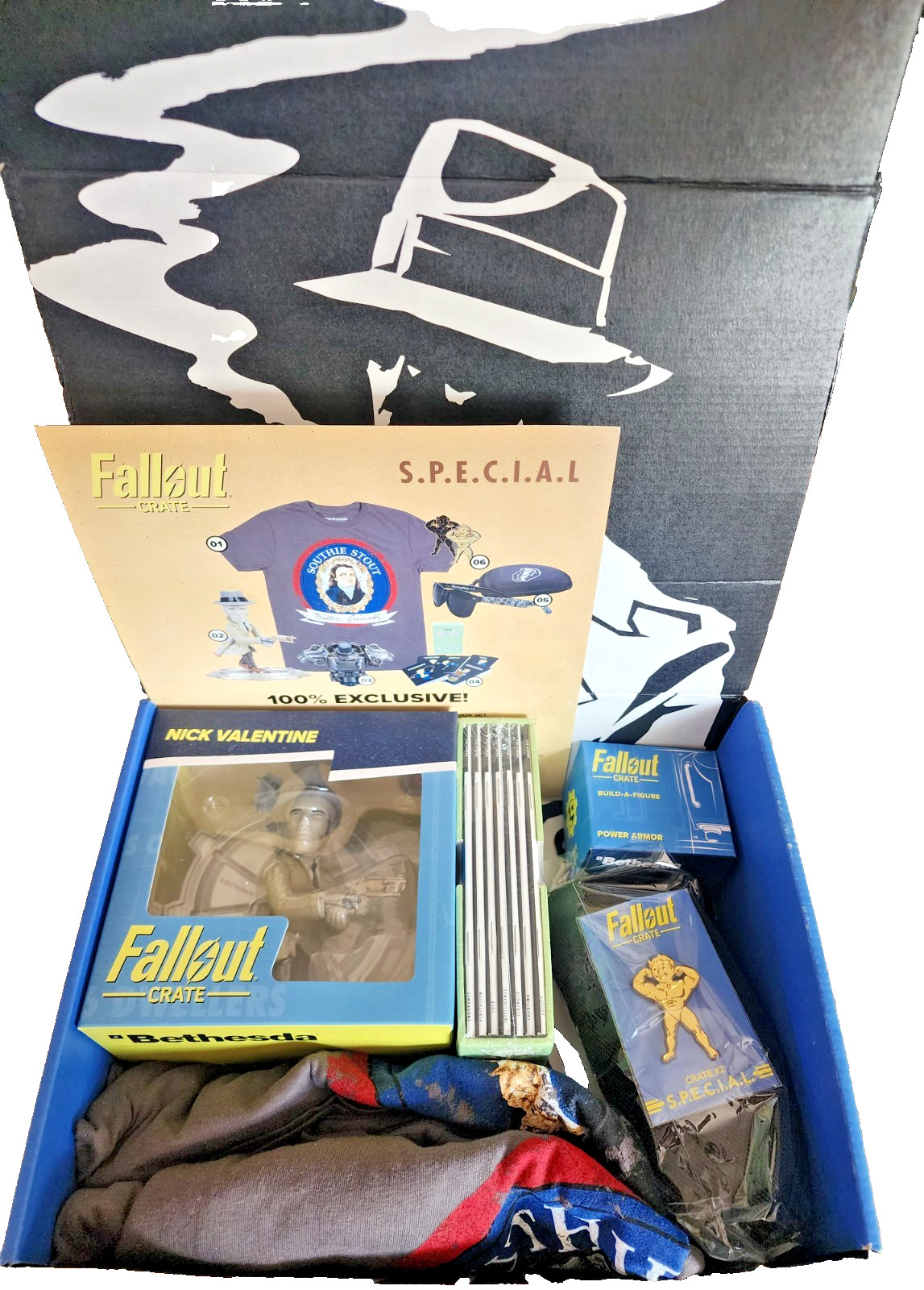 Fallout Lootcrate 2018 Southie Stout size XL, Nick Valentine, complete Crate #2