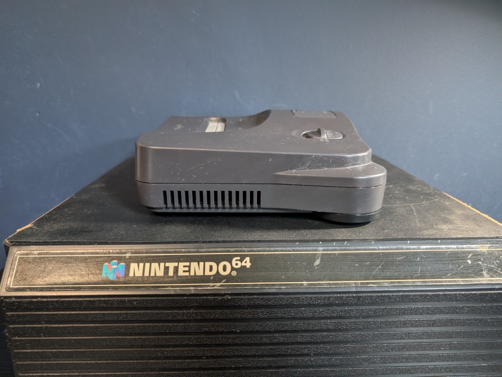 Working Nintendo 64 Console-3 Games-2 Controllers-Game Box-Memory Expansion Pak