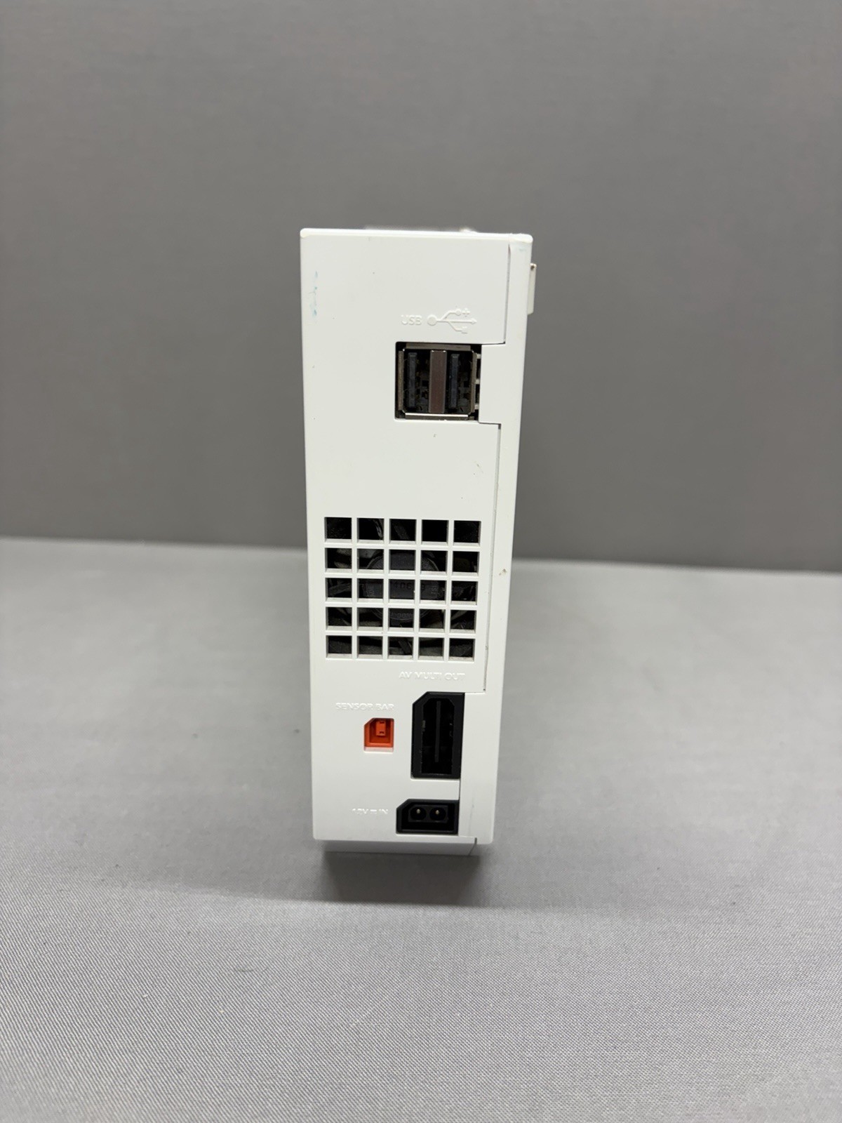 Nintendo Wii RVL-001 512 MB Home Console – White/ For Parts