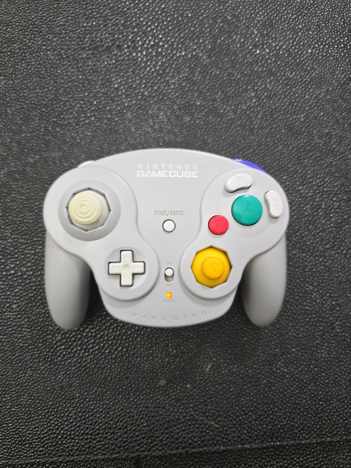 Nintendo DOLABLG2 WaveBird Wireless Controller – Grey Works But NO RECEIVER