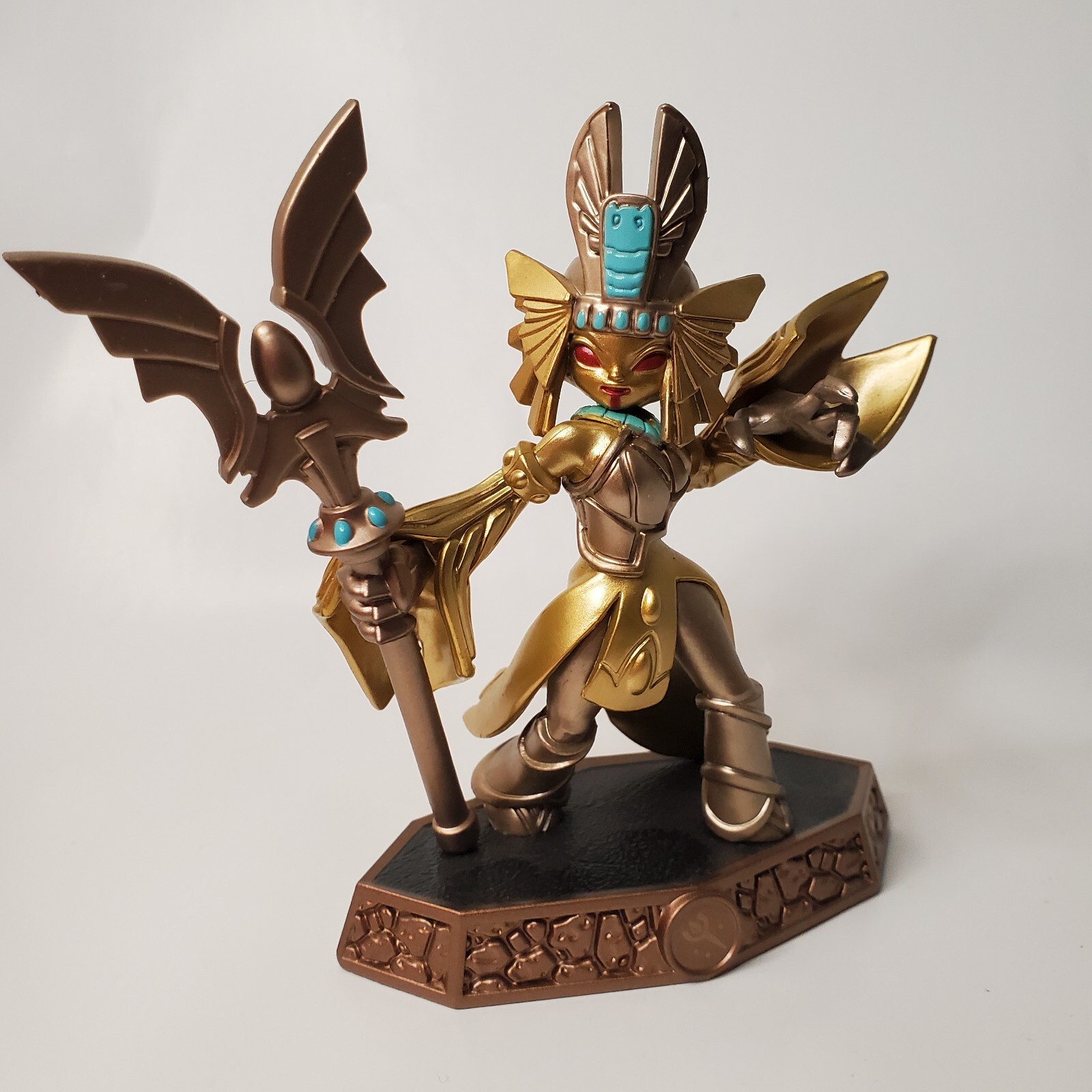 Golden Queen #87798888 – Skylanders Imaginators Sensei – Activision 2016 Model