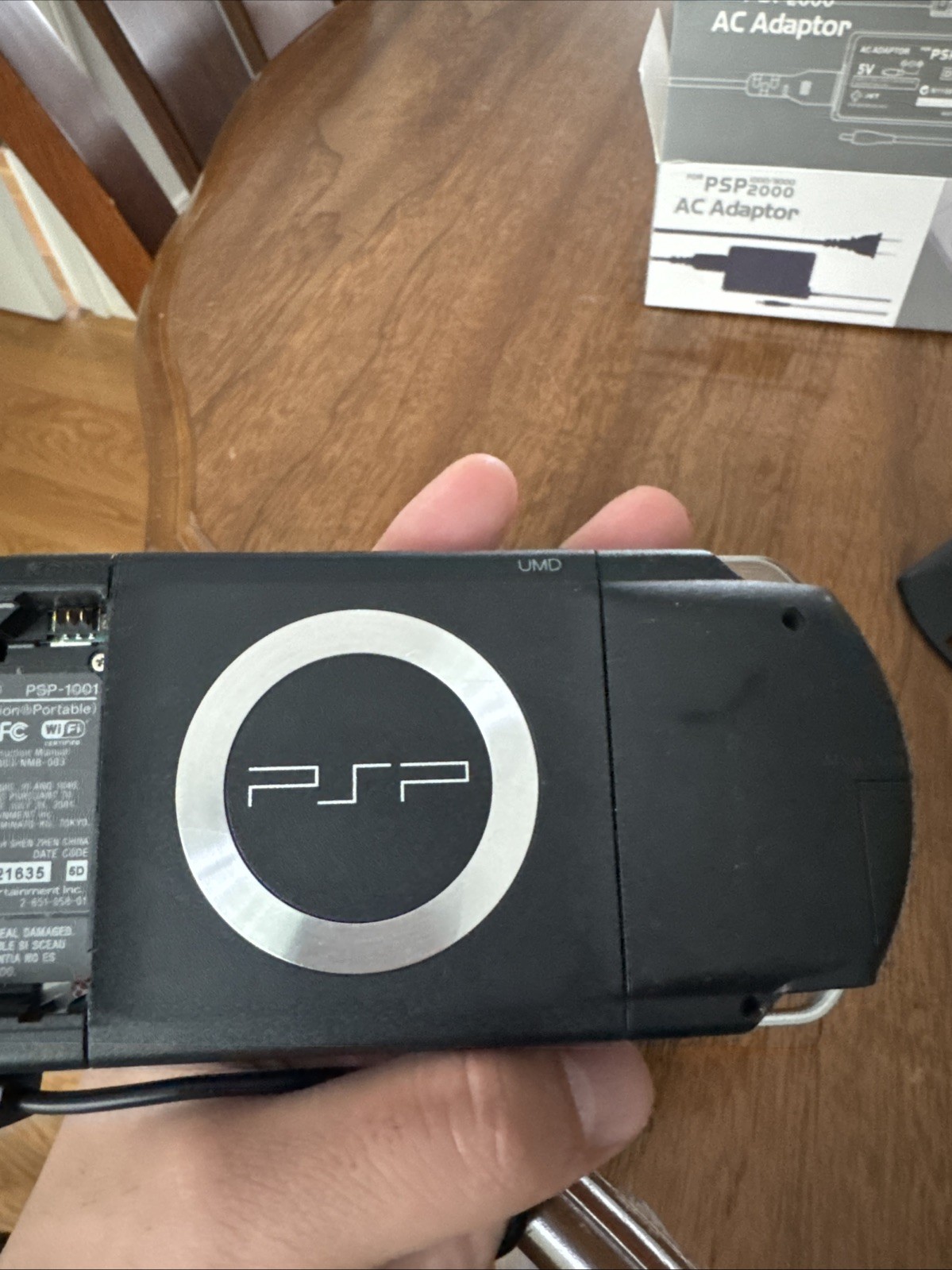PSP 1001 Handheld Console w/ Charger Battery & Memory Stick Working Sony