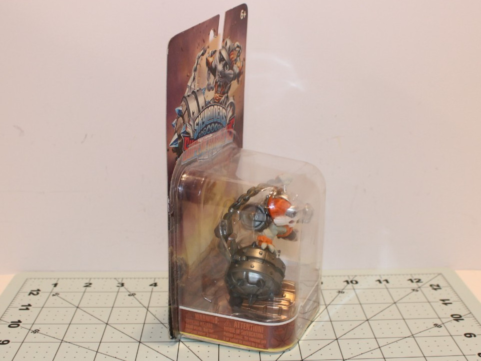 Skylanders SuperChargers Smash Hit Earth Terre New on Card 2015