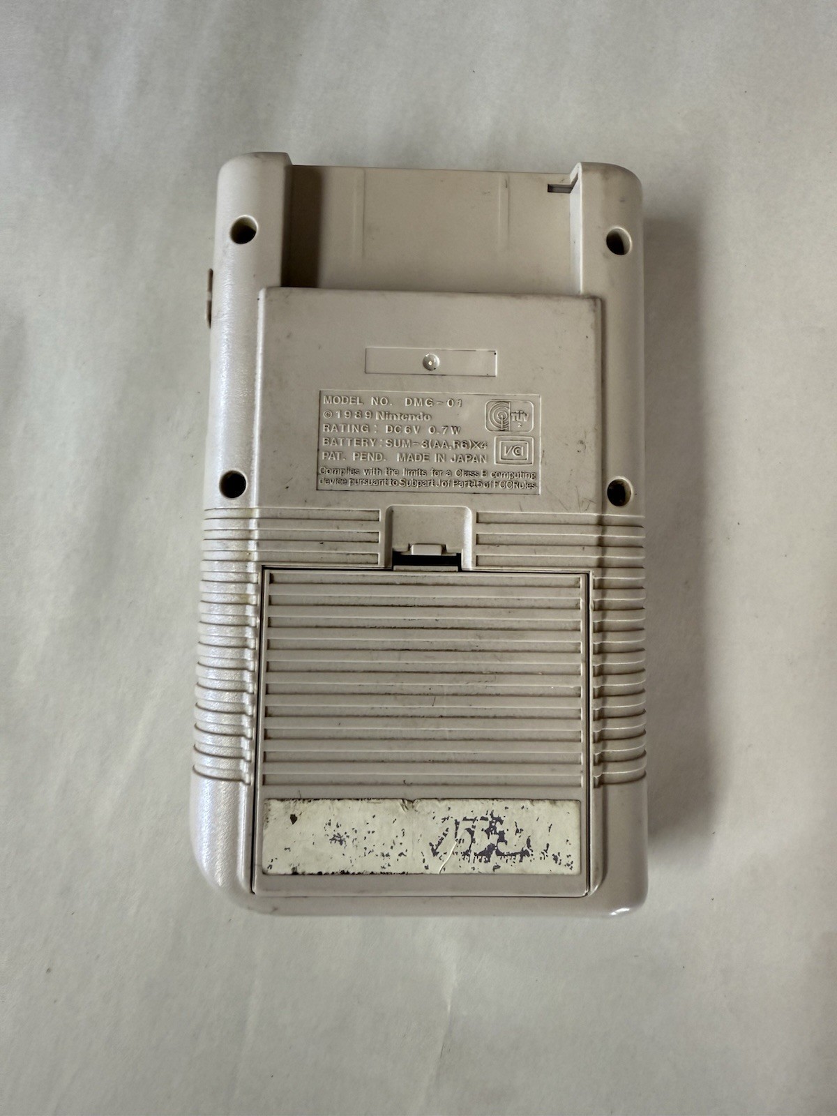 Nintendo Game Boy Handheld Game Console Only DMG-01 Gray – NOT SURE IF WORKS