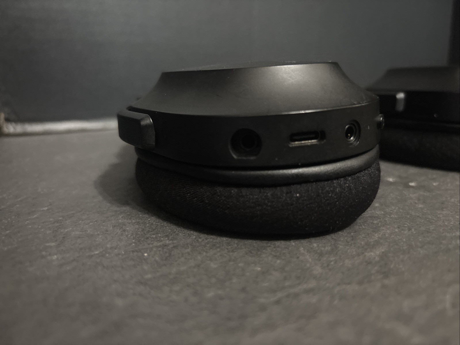 Razer Barracuda X Ear-Cup Headsets – Black (RZ04-0380) – Missing Dongle