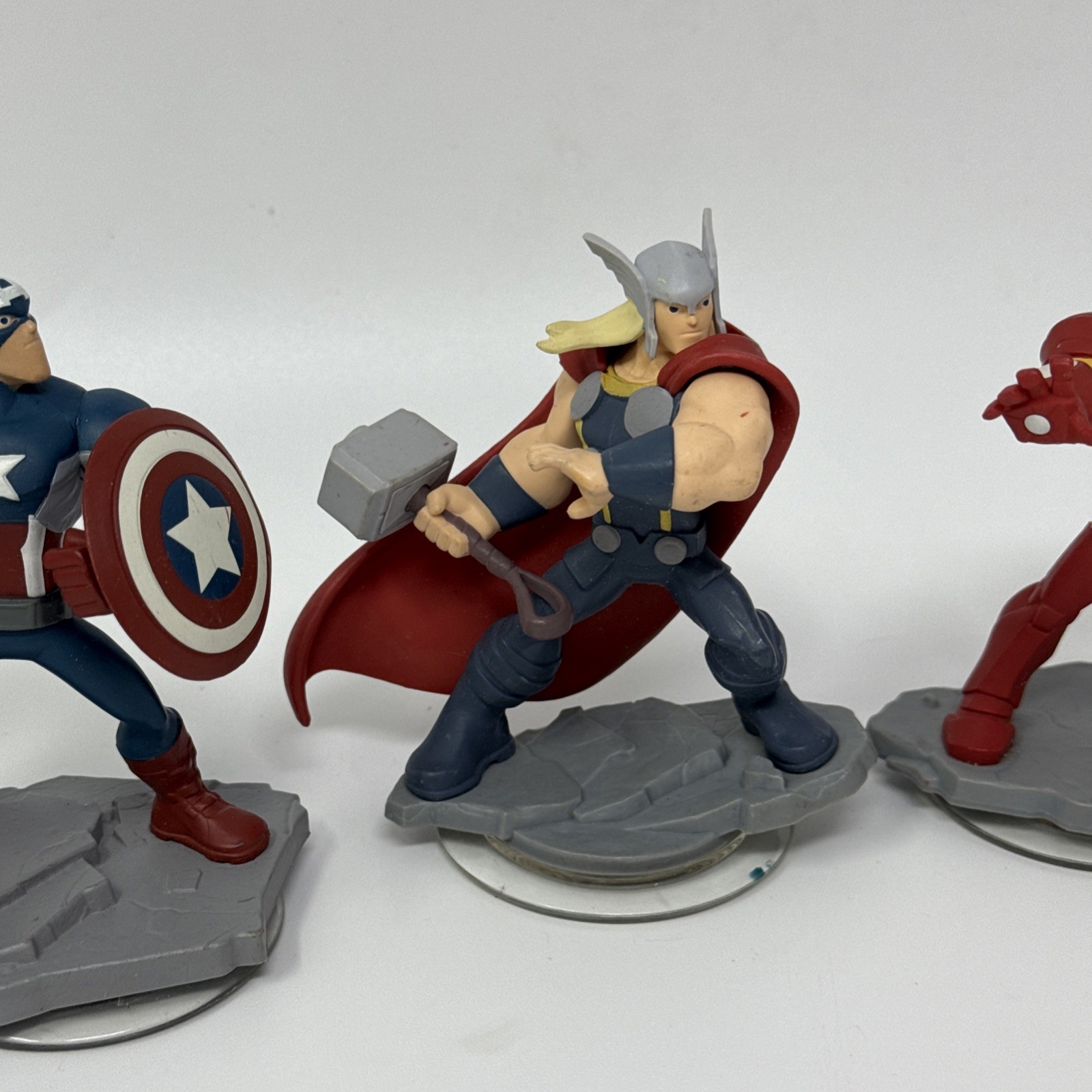 Disney infinity 2.0 Marvel Avengers Lot Of 4- Iron Man/Hulk/Captain America/Thor