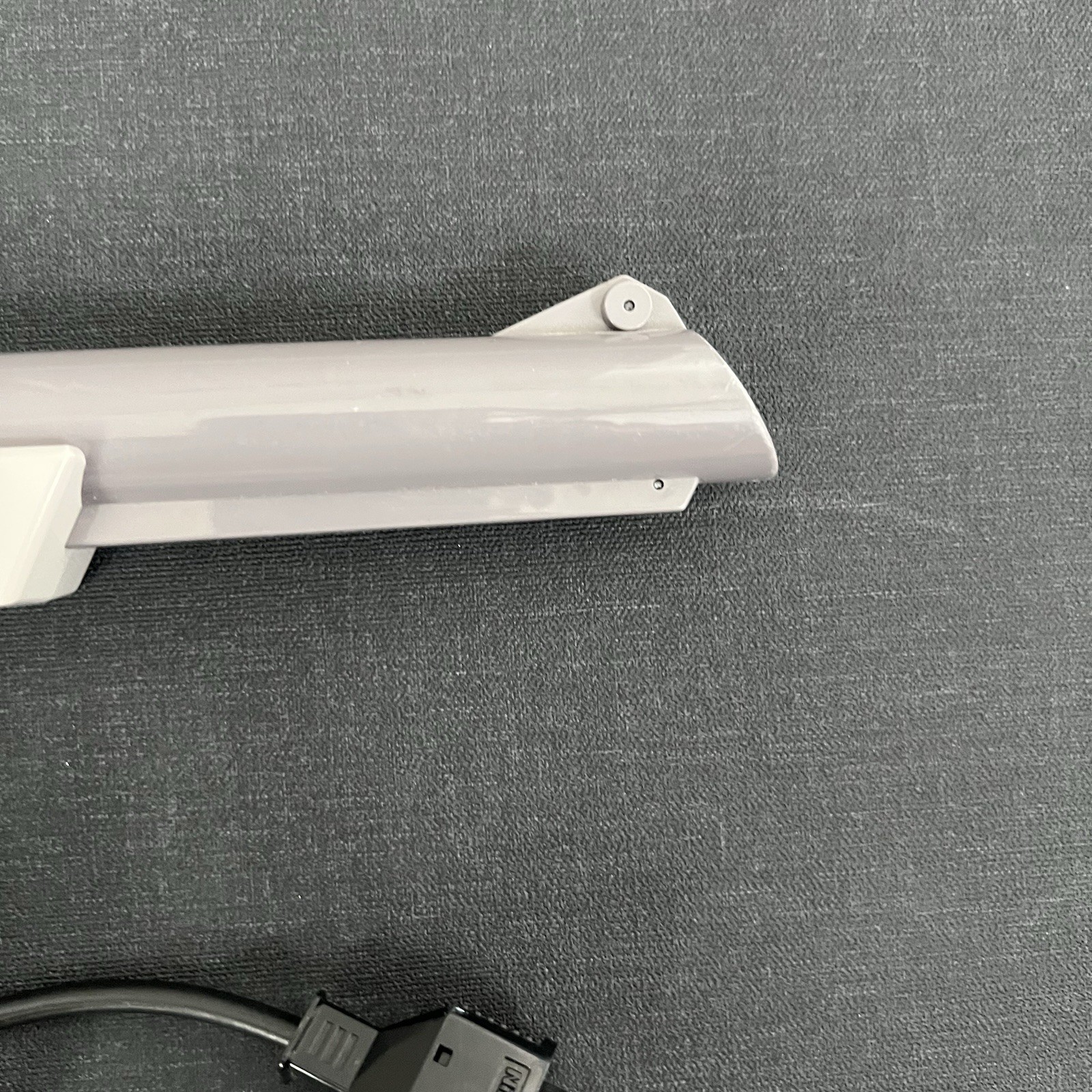 Authentic Nintendo NES Zapper Light Gun Gray NES-005 Original 1985 (OEM)